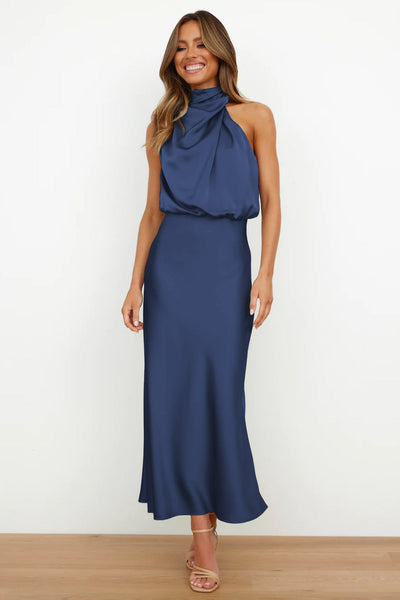 MARIANA | Dress with American neckline.