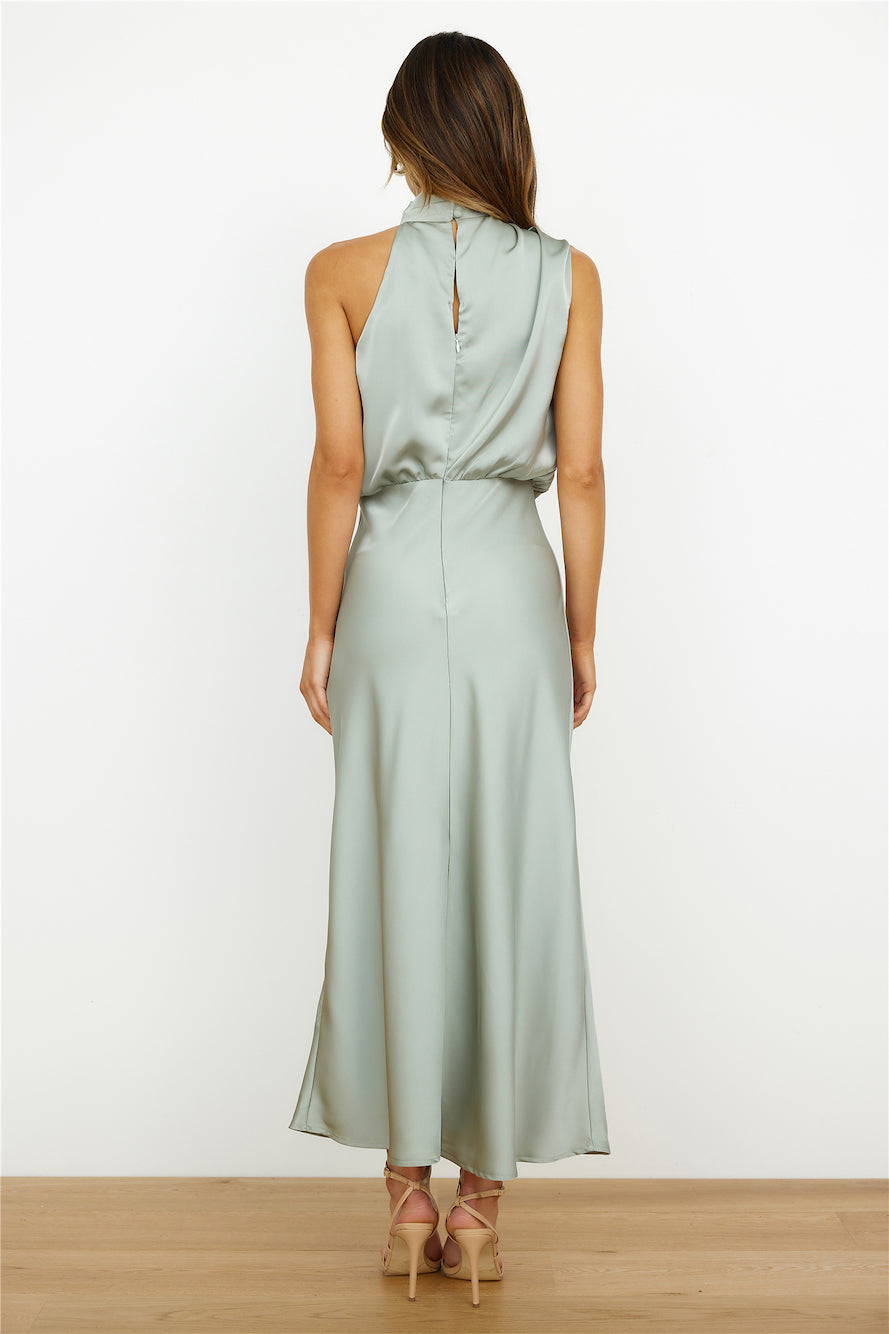 MARIANA | Dress with American neckline.