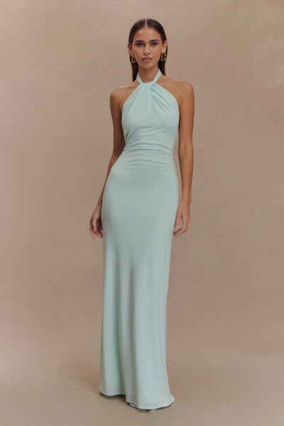 KLARA | Dress with curves and halter neck.